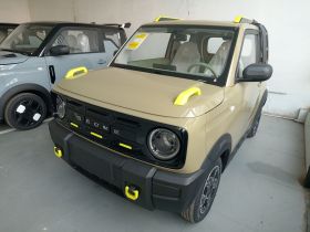 吉利银河 2025款 210km 熊猫骑士