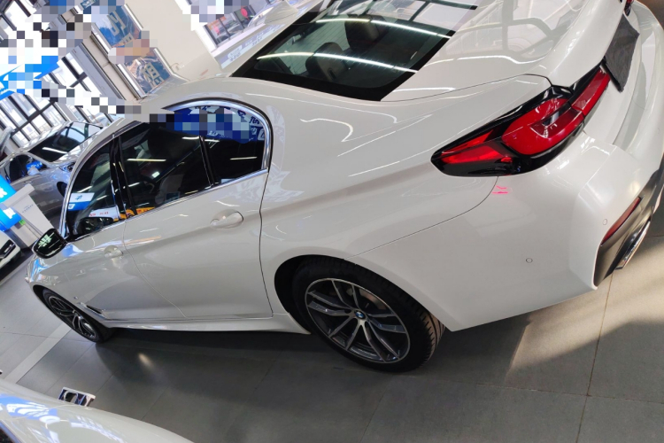 宝马5系 2021款 改款 525Li M运动套装车身外观4