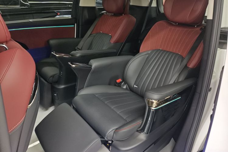 广汽传祺 传祺E9 2023款 E9 MAX中控内饰21