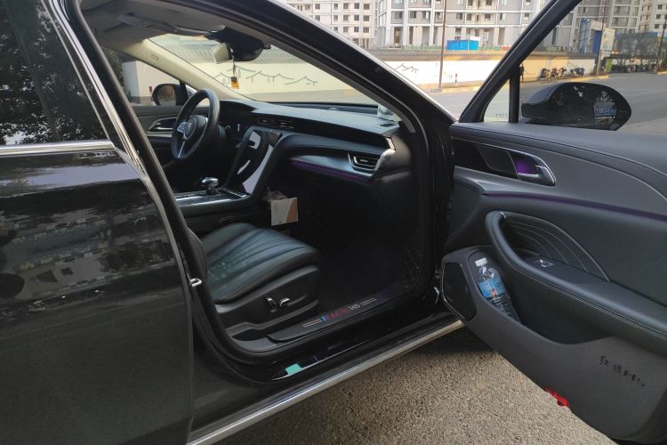 红旗H5 2023款 2.0T 自动智联旗畅版局部细节9005