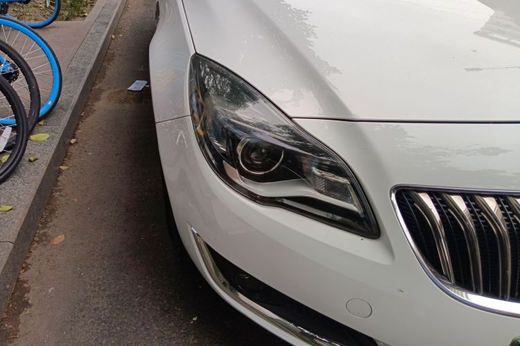 别克 君威 2015款 1.6T 精英技术型车身外观8