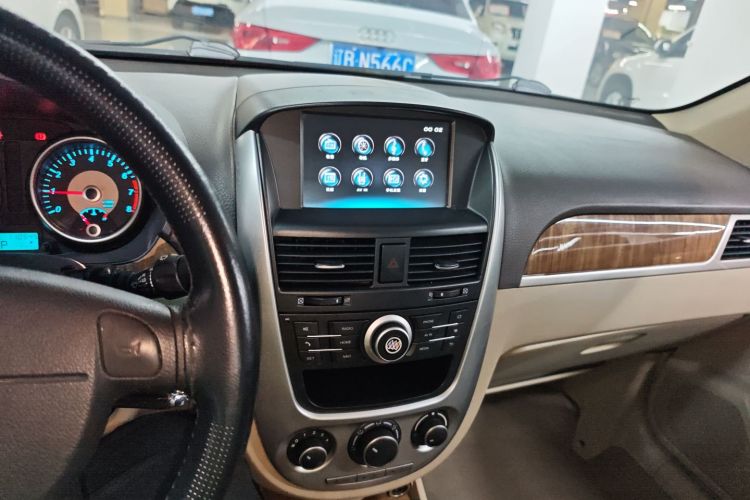 别克 凯越 2015款 1.5L 自动经典型中控内饰16