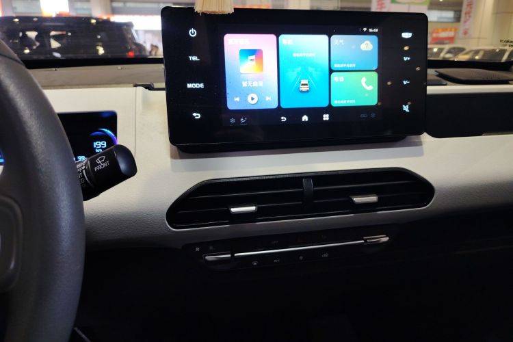 吉利银河 2024款 熊猫mini 200km 耐力熊中控内饰16