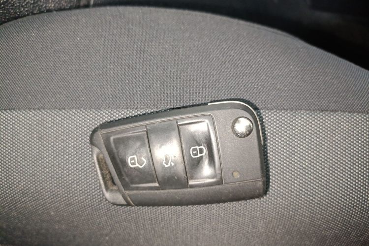 大众 朗逸 2023款 新锐 1.5L 自动新逸版中控内饰11