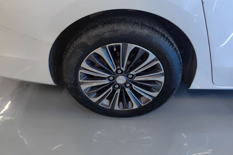 别克GL8 2021款 ES陆尊 653T 豪华型车身外观6008