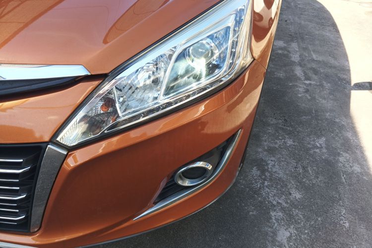 纳智捷 优6 SUV 2014款 1.8T 时尚型局部细节36