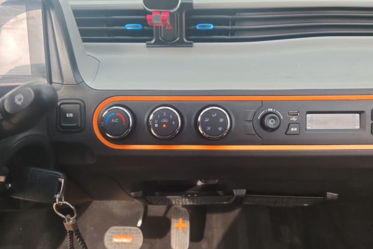 五菱汽车 宏光MINIEV 2020款 自在款 磷酸铁锂中控内饰16