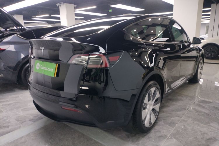 特斯拉 Model Y 2022款 改款 长续航全轮驱动版车身外观6005