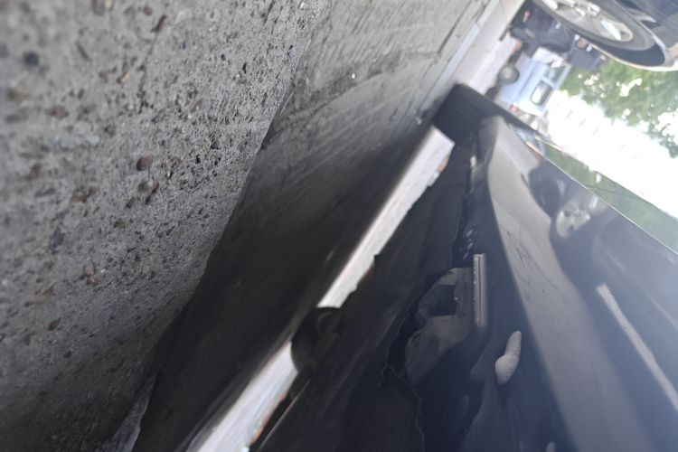 奔驰E级 2014款 E 300 L局部细节9003