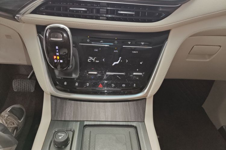 别克GL8 2020款 ES陆尊 653T 舒适型中控内饰18