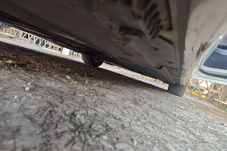 宝马3系 2022款 改款 325Li M运动曜夜套装局部细节9002