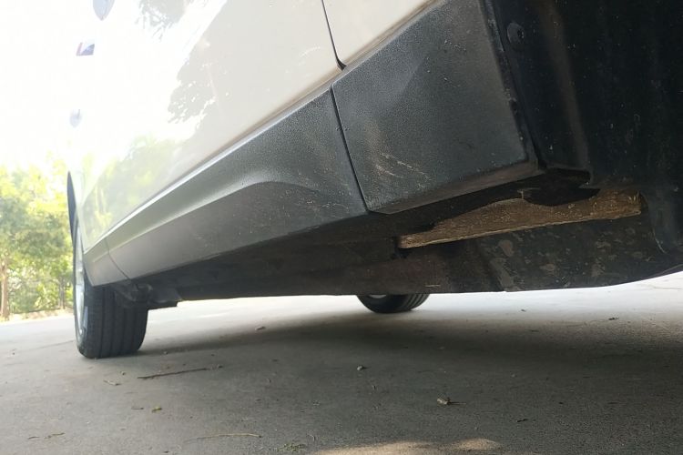 奥迪Q5 2017款 40 TFSI 进取型机舱底盘29