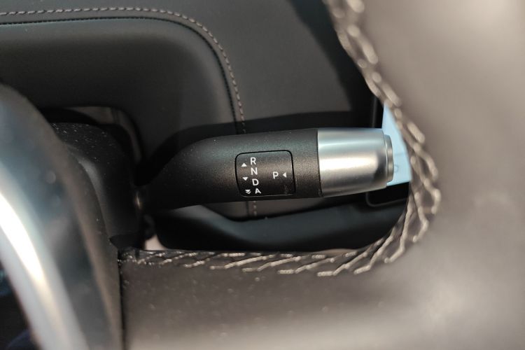 理想汽车 理想L9 2024款 Ultra局部细节18