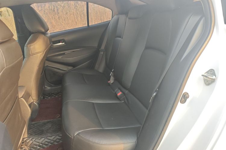 丰田 卡罗拉 2019款 1.2T S-CVT GL-i精英版中控内饰21