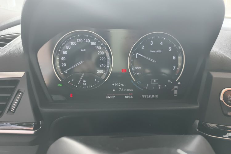 宝马1系 2019款 118i 时尚型局部细节14