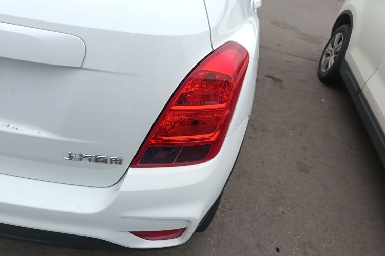 雪佛兰 创酷 2017款 1.4T 自动两驱舒适型车身外观9