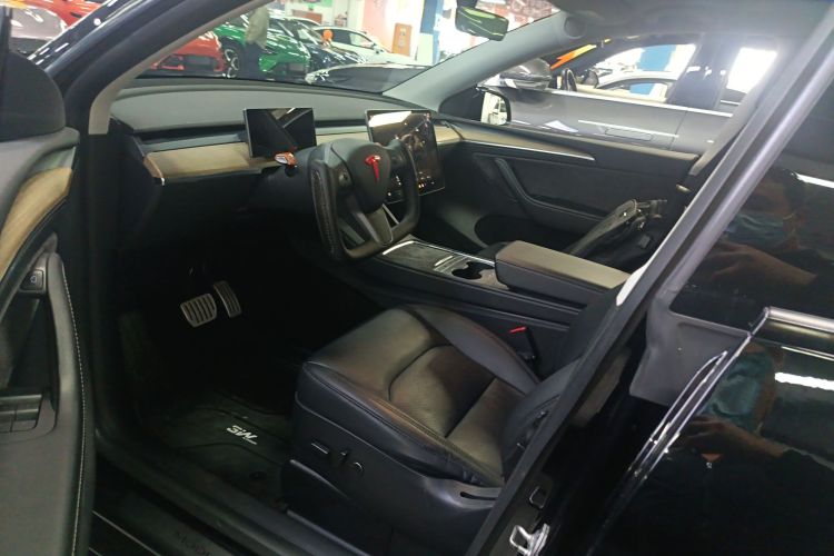 特斯拉 Model Y 2021款 Performance高性能全轮驱动版局部细节19