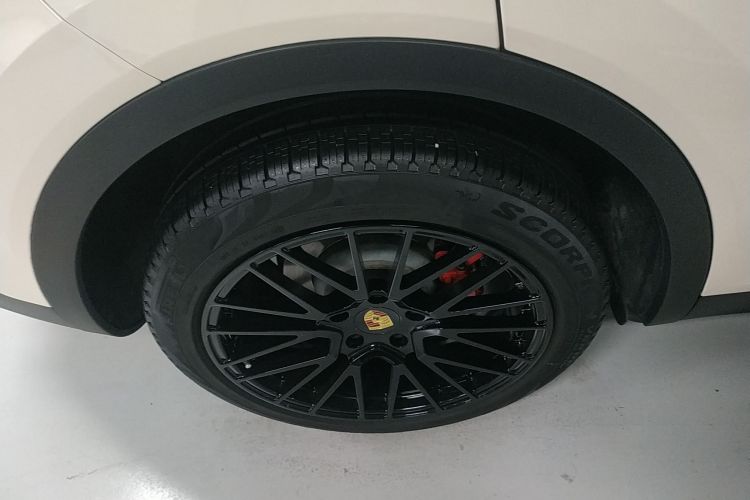 保时捷 2019款 Cayenne 3.0T车身外观6003