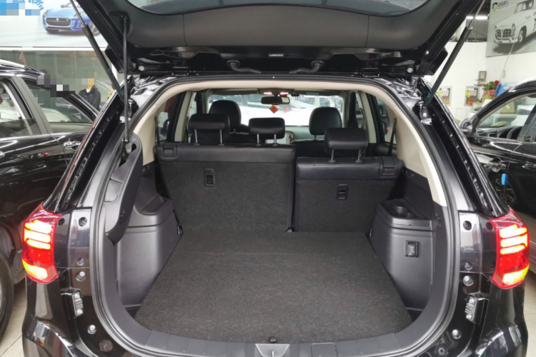 三菱 欧蓝德 2019款 2.4L 四驱致享版 5座 国VI局部细节23