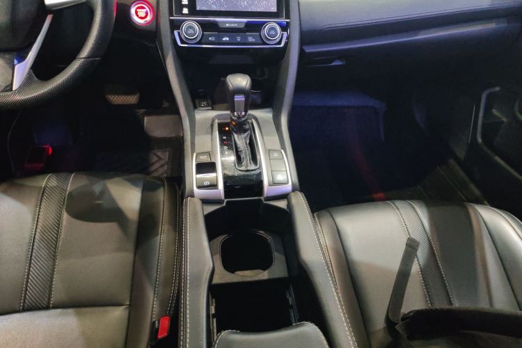 本田 思域 2016款 220TURBO CVT豪华版中控内饰18