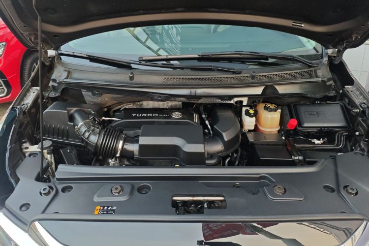 别克GL8 2023款 陆上公务舱 舒适型机舱底盘24