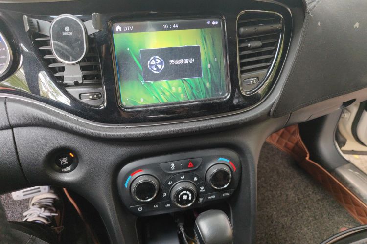 菲亚特 菲翔 2015款 1.4T 自动劲享版中控内饰16