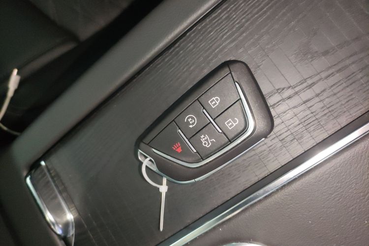 凯迪拉克CT6 2023款 28T 尊贵型中控内饰11