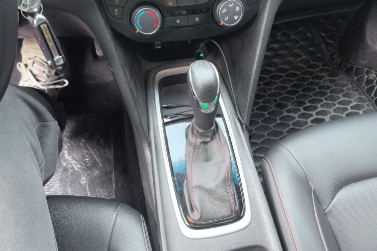 雪佛兰 科鲁泽 2019款 RS 330T 自动畅快版 国VI中控内饰18