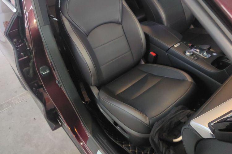 英菲尼迪QX50 2020款 改款 2.0T 四驱菁英版局部细节41