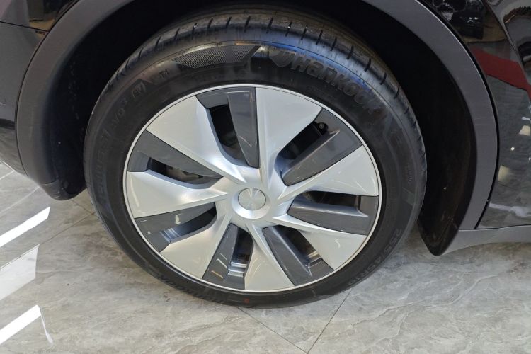 特斯拉 Model Y 2022款 改款 长续航全轮驱动版车身外观6003