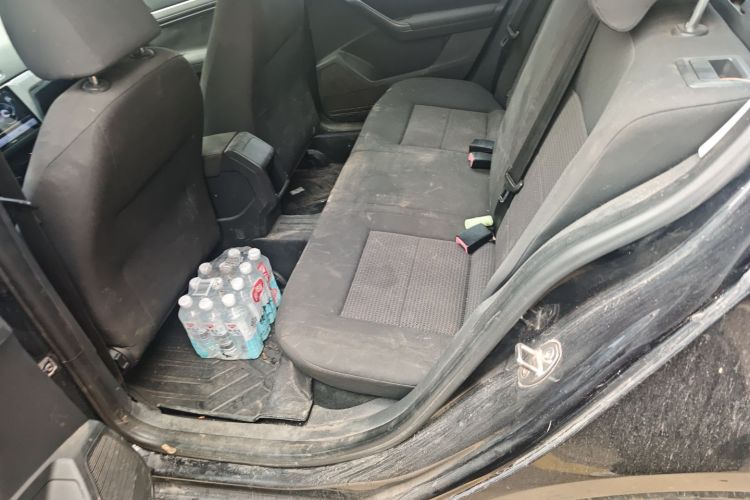 大众 朗逸 2015款 1.6L 手动风尚版中控内饰21