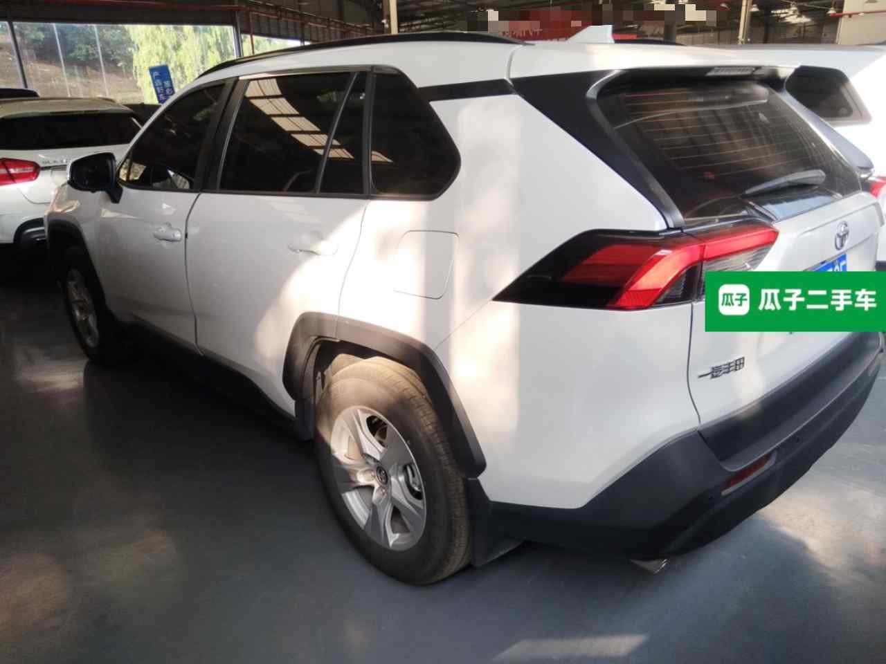 丰田 RAV4荣放 2024款 2.0L CVT两驱都市版(3)