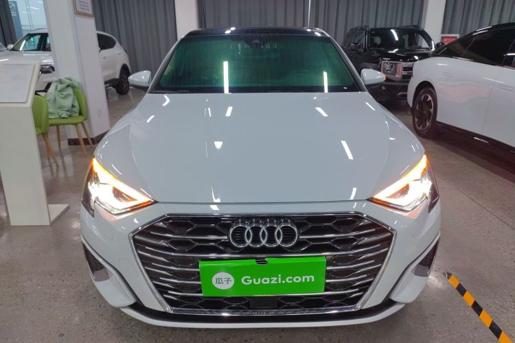 奥迪A3 2023款 改款 A3L Limousine 35 TFSI 豪华致雅型车身外观2