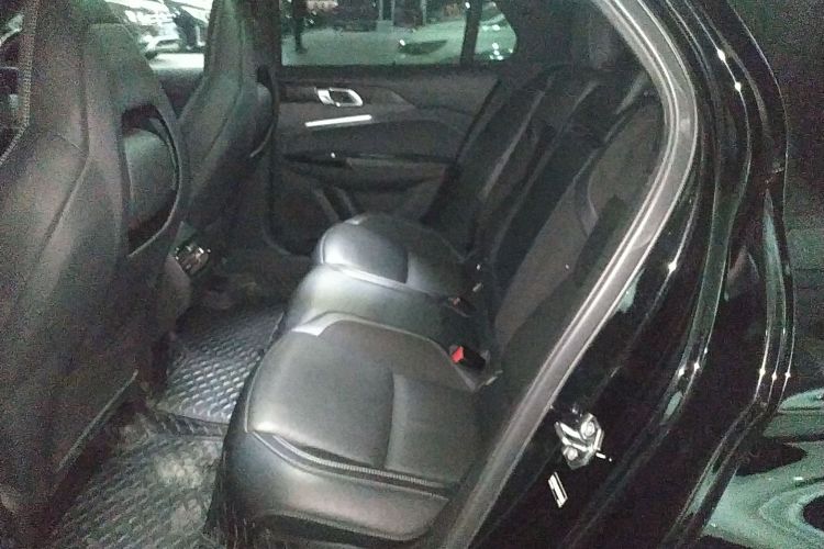 领克03 2022款 2.0TD DCT劲Pro中控内饰7004