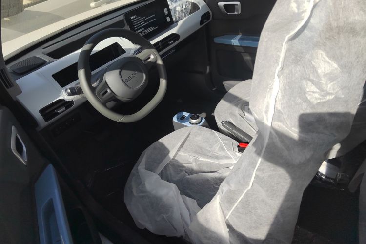 吉利银河 2024款 熊猫mini 200km 耐力熊中控内饰19