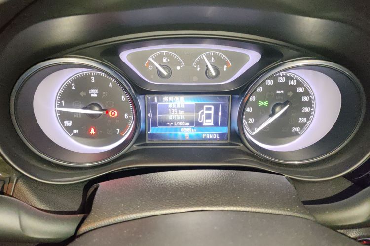 别克 昂科威 2019款 20T 两驱精英型 国V中控内饰14