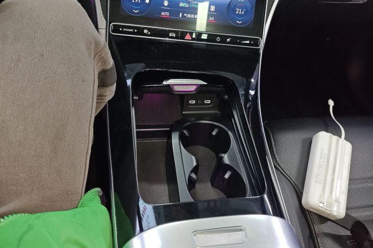 奔驰C级 2022款 改款 C 260 L 运动版局部细节18