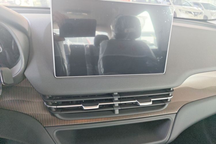 红旗E-QM5 2021款 网约充电 基础版 5座中控内饰16