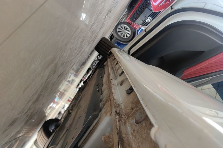 长安 逸动 2021款 PLUS 蓝鲸NE 1.4T GDI DCT旗舰型机舱底盘30