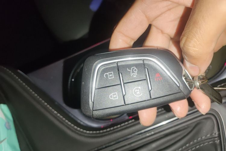 凯迪拉克CT4 2022款 28T 豪华型中控内饰11