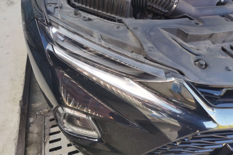 雪佛兰 开拓者 2020款 RS 650T Twin-Clutch四驱7座 擎版车身外观6006