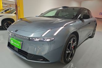 领克Z10 2024款 95kWh 702km四驱智驾Ultra