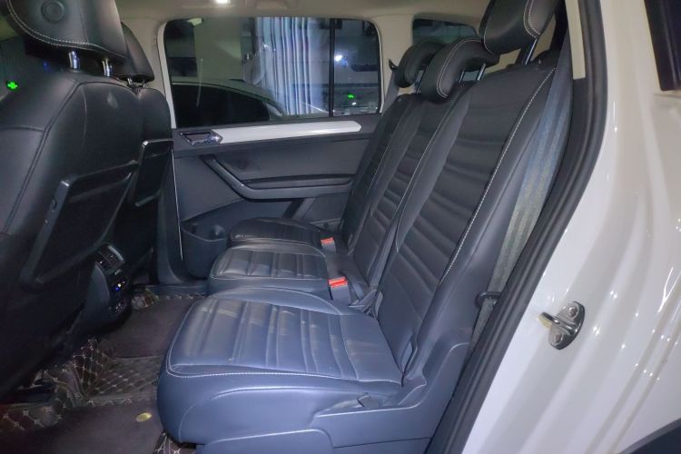 大众 2018款 途安L 280TSI DSG拓界版 7座 国VI中控内饰21