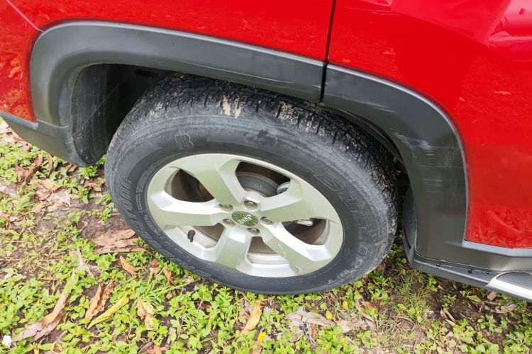 Jeep 指南者 2020款 220T 自动精英版车身外观6008