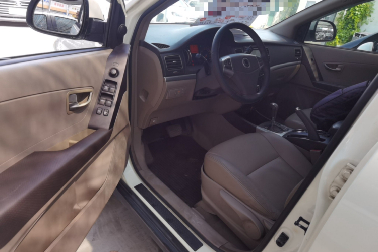 双龙 柯兰多 2011款 2.0T 柴油两驱自动豪华导航版中控内饰7003