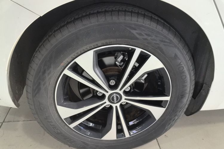 日产 轩逸 2023款 1.6L CVT悦享版车身外观6003