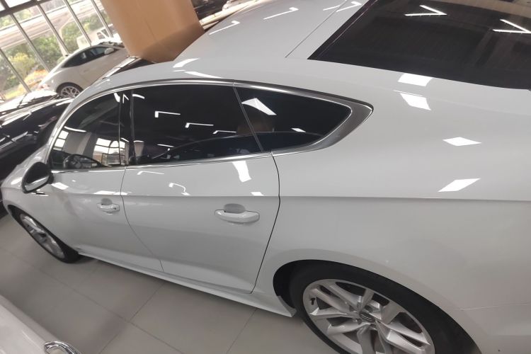 奥迪A5 2021款 Sportback 40 TFSI 时尚动感型车身外观6003