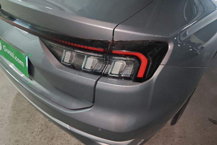 福特 蒙迪欧 2022款 EcoBoost 245 至尊型车身外观9