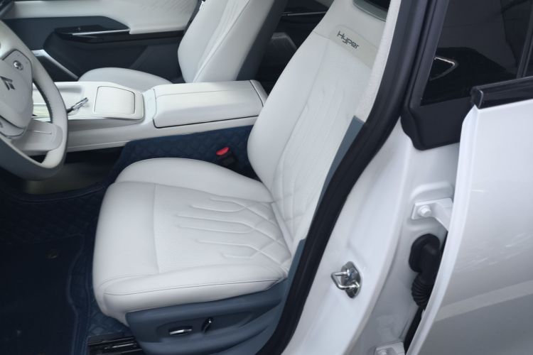 昊铂GT 2023款 560后驱科技版局部细节19