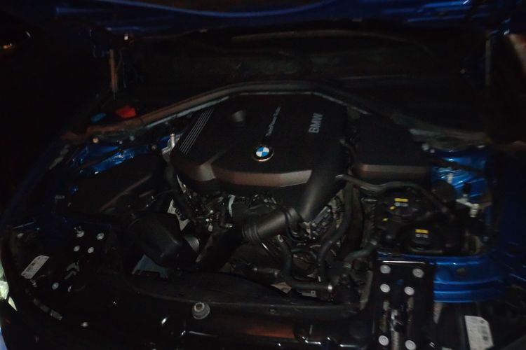 宝马3系 2019款 320i M运动曜夜版局部细节24